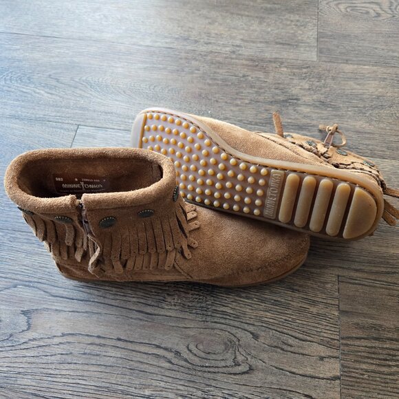 NEW Minnetonka Dusty Brown Double Fringe Side Zip Booties Boots Size 8 - Picture 9 of 13